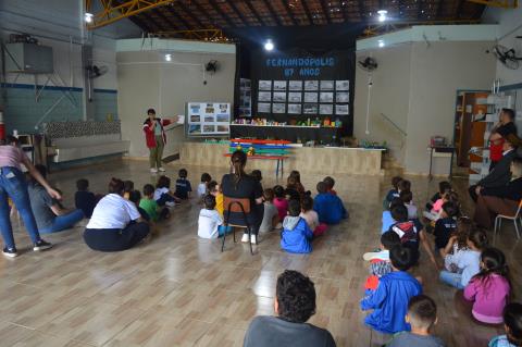 Alunos da pré-escola comemoraram o aniversário de Fernandópolis