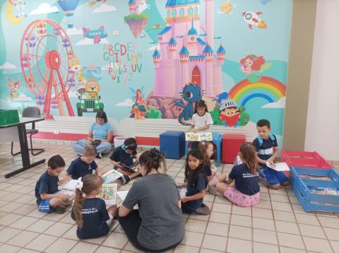 Visita à biblioteca - 17-04-26