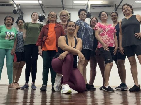 Mary dança