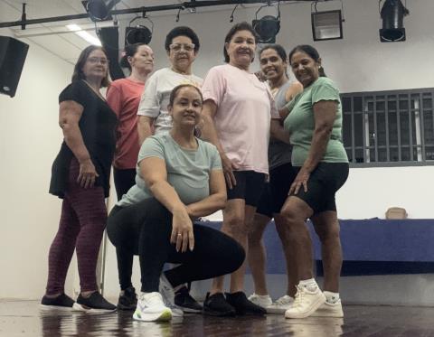 Mary dança