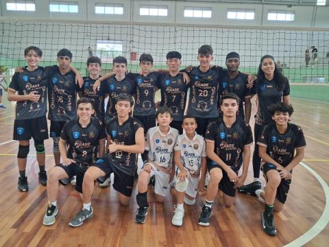 Vôlei masculino sub-17 de Itupeva estreia na Liga Sorocaba de Voleibol