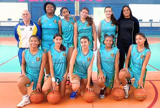Sub-15 feminino segue invicto na Associação Regional de Basquete