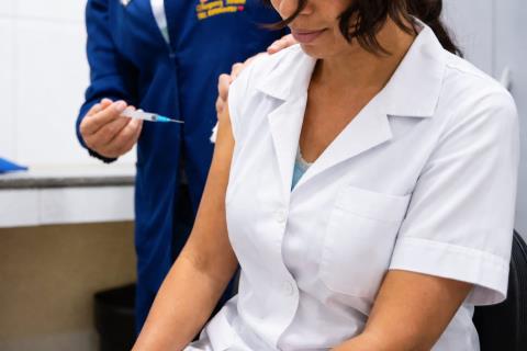 Vacinação contra a dengue para profissionais da saúde de Itupeva começa na próxima segunda-feira (9)