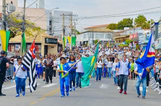 Desfile de 7 de Setembro reúne 25 mil pessoas em Itupeva