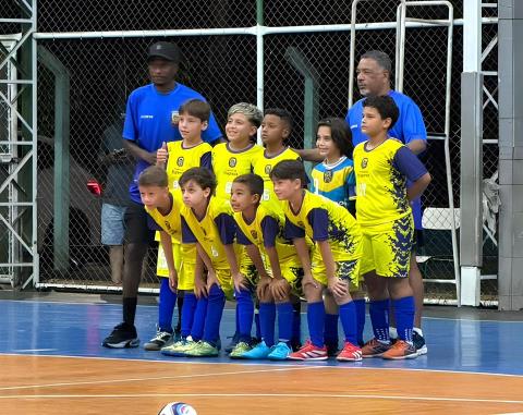 Sub-10 estreia com vitória na Copa Valinhos de Futsal