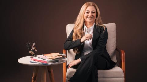 Biblioteca Municipal de Itupeva terá tarde de autógrafos com a escritora Regiane Machado Hugen