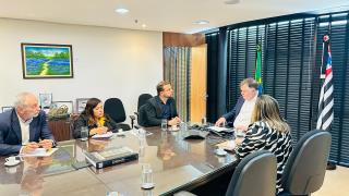 Em reunião com Secretário Estadual da Pessoa com Deficiência, prefeito busca investimentos para inclusão no município