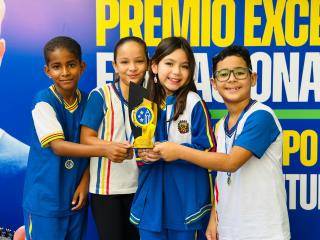 Educação em foco: Prefeitura reconhece esforço de alunos, gestores e professores em premiação estadual