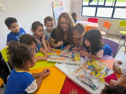 Itupeva inicia entrega de mais de 7 mil kits de material escolar na Rede Municipal e unidades conveniadas