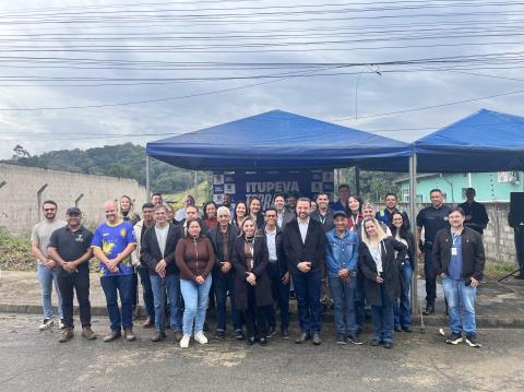 Famílias do Residencial Pollyana recebem rede de abastecimento com água tratada
