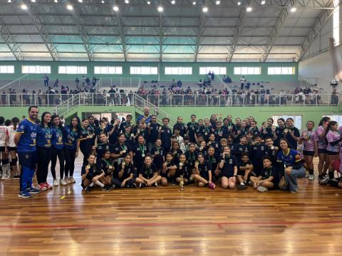 Itupeva participa do 18º Festival de Mini Vôlei de Louveira