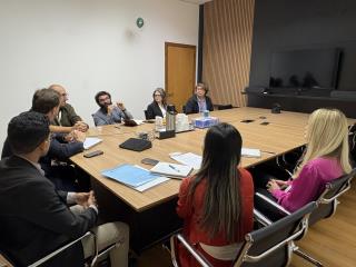 Em reunião com Sabesp, Prefeitura busca solução de demandas no município