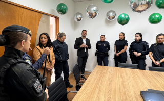 Oficiais femininas da GCM recebem homenagem especial no Paço Municipal
