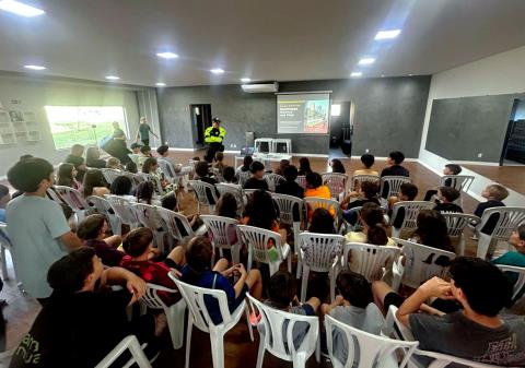 Demutran promove primeira palestra sobre segurança e mobilidade elétrica em residencial de Itupeva