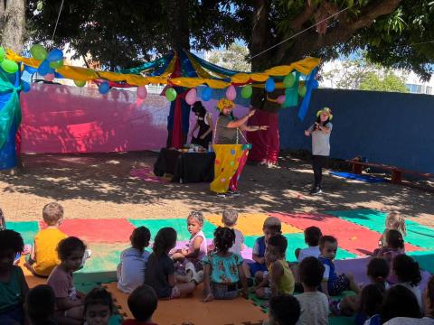 Projeto Circo: CEMEB Virgínia Tosi Poli apresentou atividade artística para estimular criatividade das crianças