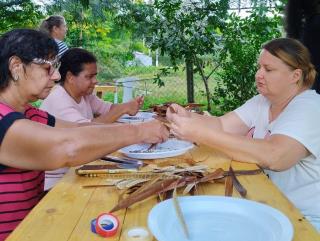 Curso de Bijuterias com Sementes promove capacitação e valorização artesanal em Itupeva