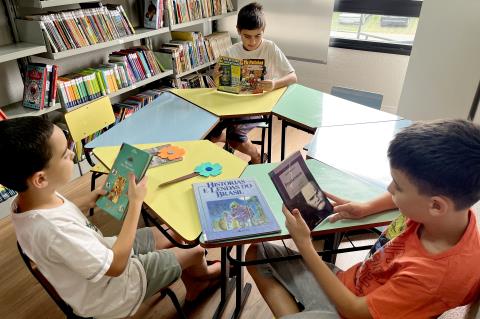 Prefeitura realiza programação especial na Biblioteca em homenagem ao Dia Nacional das Bibliotecas