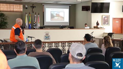 Defesa Civil Reunião Terraplenagem 01