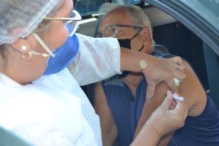 Drive Thru Vacina COVID 72 a 74 anos - 04