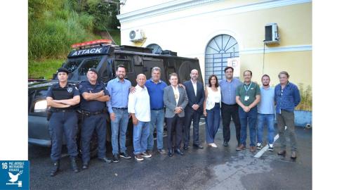 Carro Blindado 04