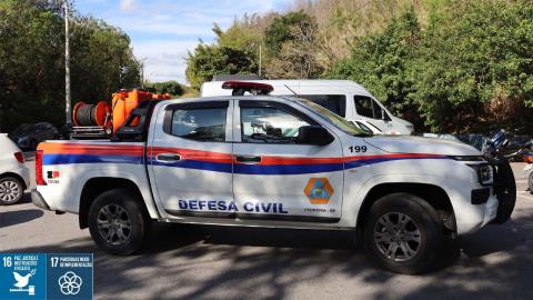 Defesa Civil caminhonete (4)