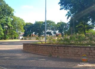 Roçagem Praça Maria Libertucci Salzano (Praça Rodoviária) - Centro_batch