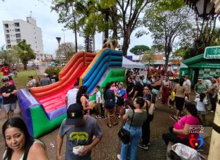 batch_Release 463-2025 - brinca na praça (4)